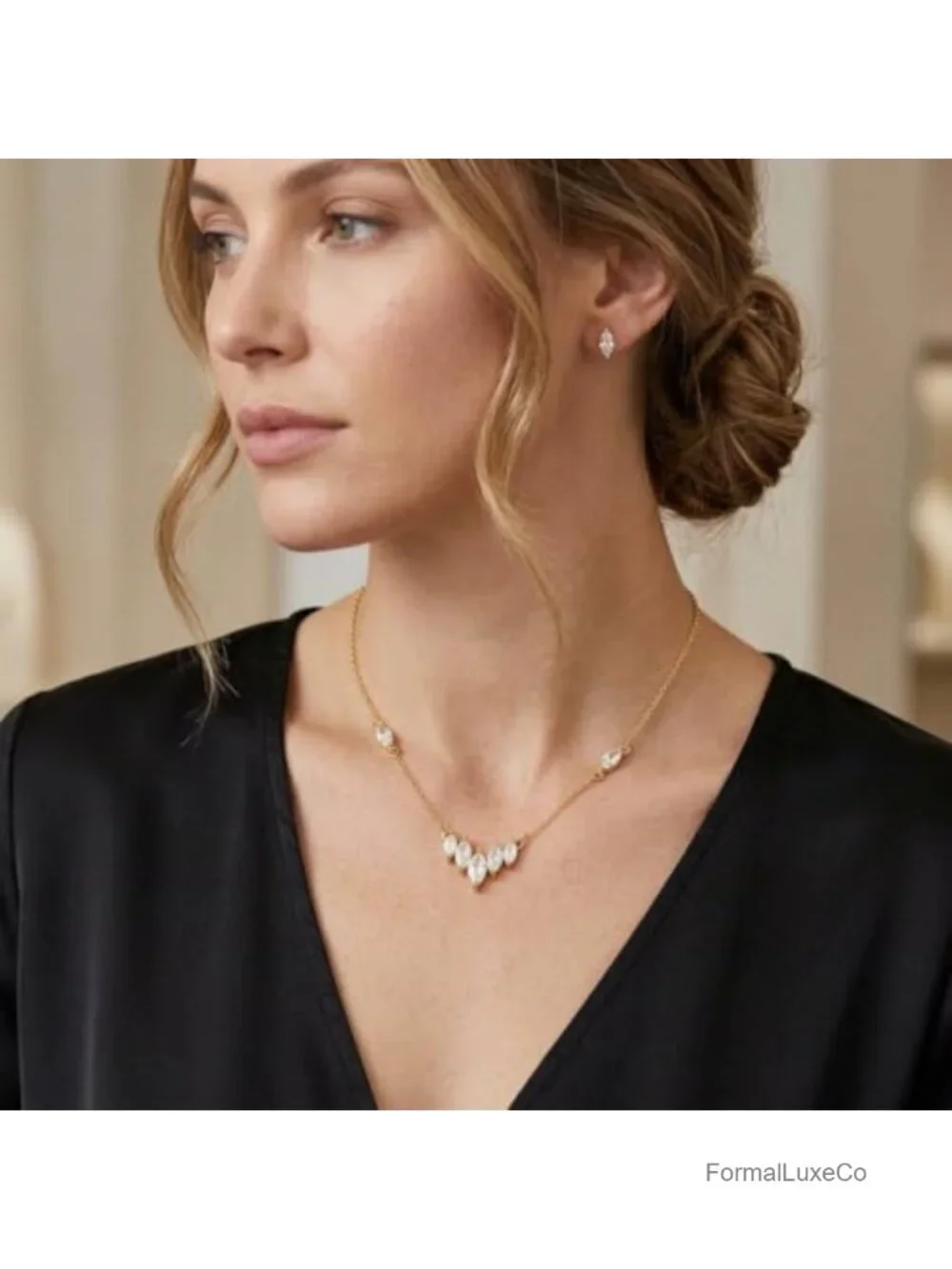 Sparkly Rhinestone Pendant Necklace - Dainty Cubic Zirconia Choker, Adjustable